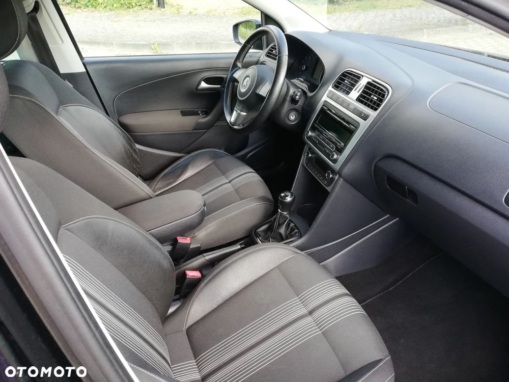 Volkswagen Polo 1.2 TSI MATCH - 19