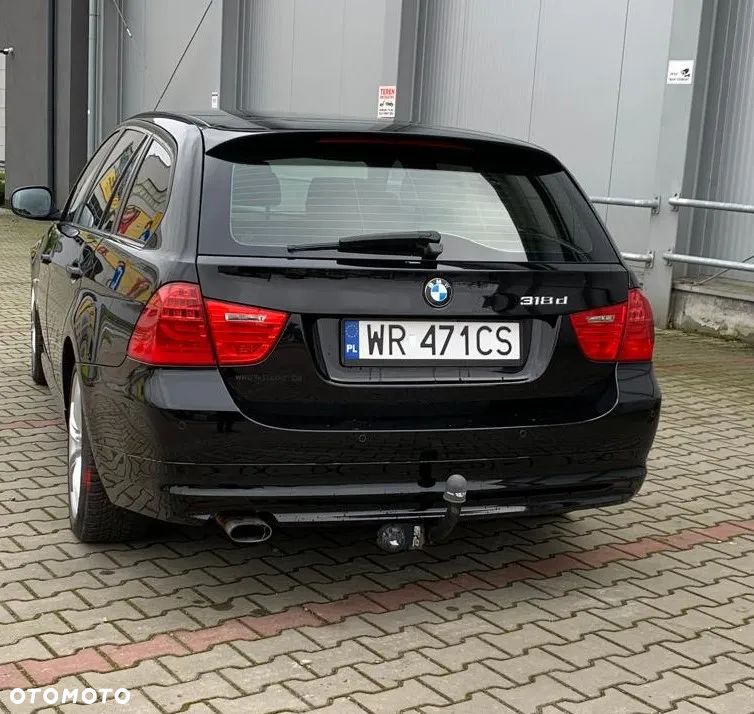 BMW Seria 3 318d - 3