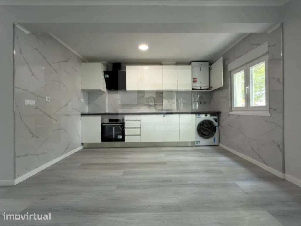 APARTAMENTO T3 RECUPERADO - LARANJEIRO - Grande imagem: 3/19
