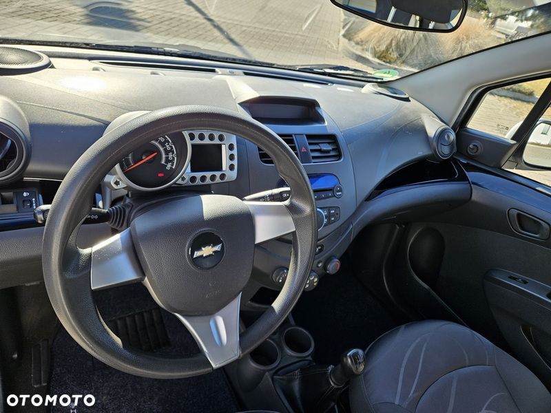 Chevrolet Spark 1.0 LS+ Design - 9