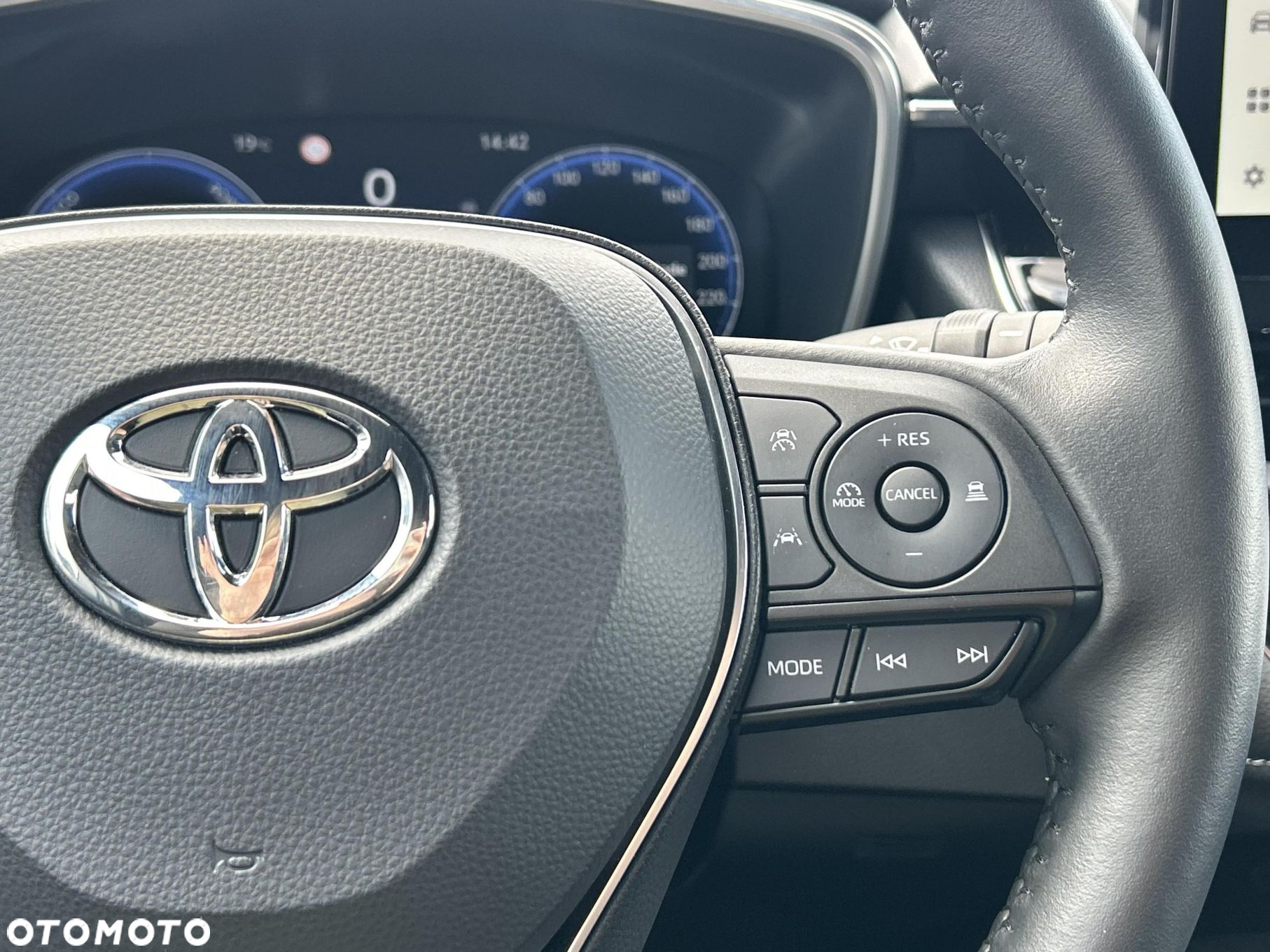 Toyota Corolla - 21