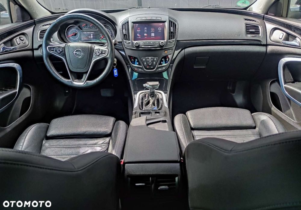 Opel Insignia - 10