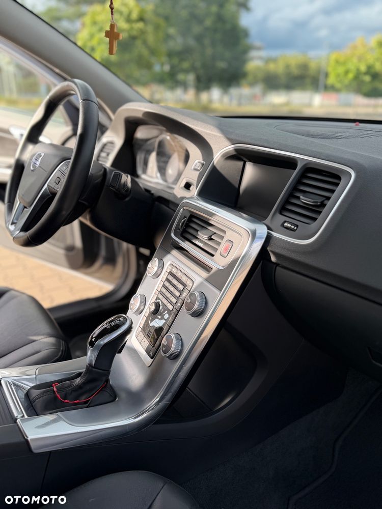 Volvo S60 T5 Geartronic Momentum - 19
