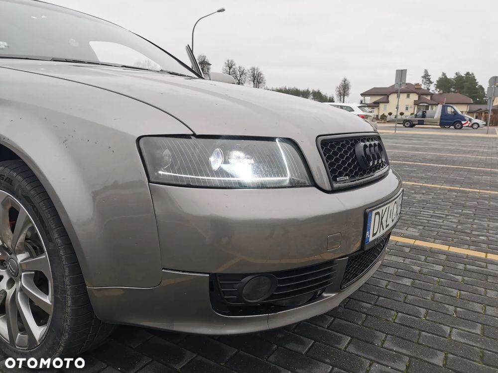 Audi A4 Avant - 8