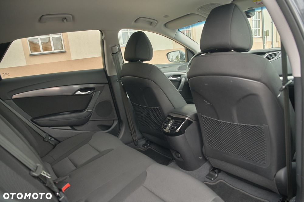 Hyundai i40 Kombi 1.7 CRDi DCT Premium - 29