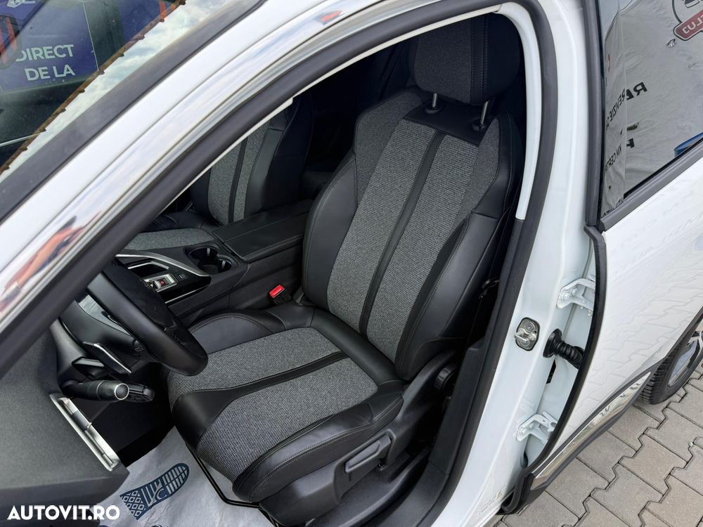 Peugeot 3008 BlueHDi 130 Stop & Start EAT8 Allure Business-Paket - 33
