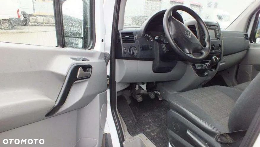 Mercedes-Benz SPRINTER - 3