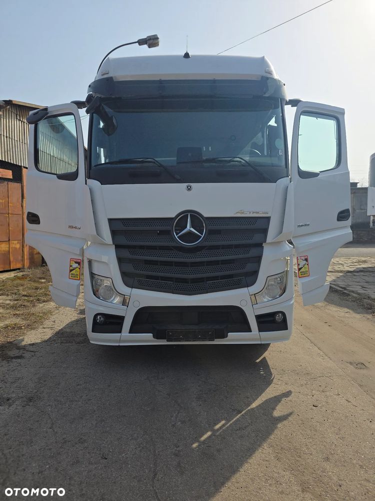 Mercedes-Benz 1845 - 5