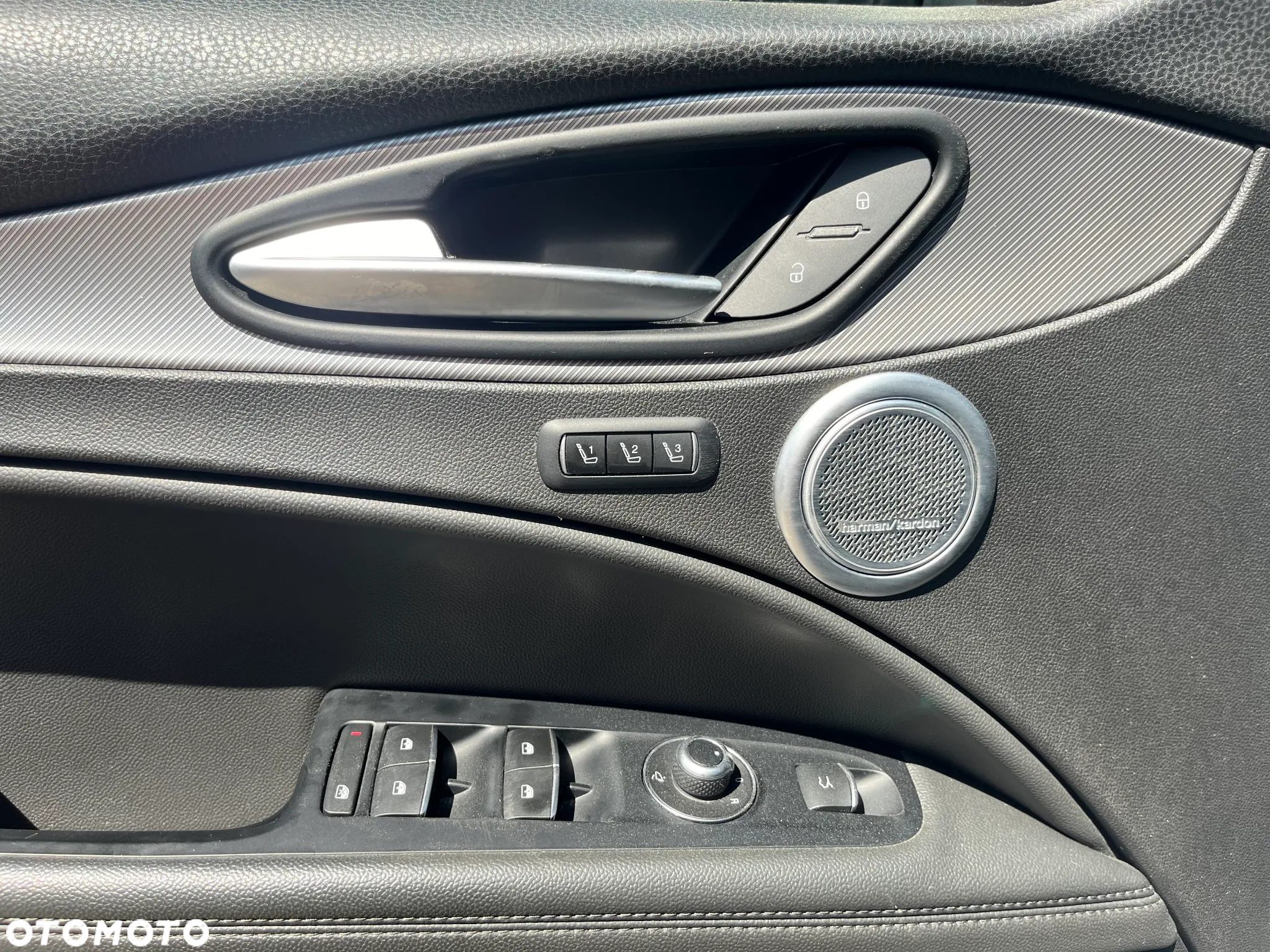 Alfa Romeo Stelvio 2.2 Diesel 16V AT8-Q4 Executive - 10