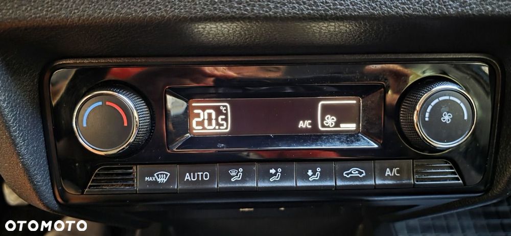 Skoda Fabia - 25
