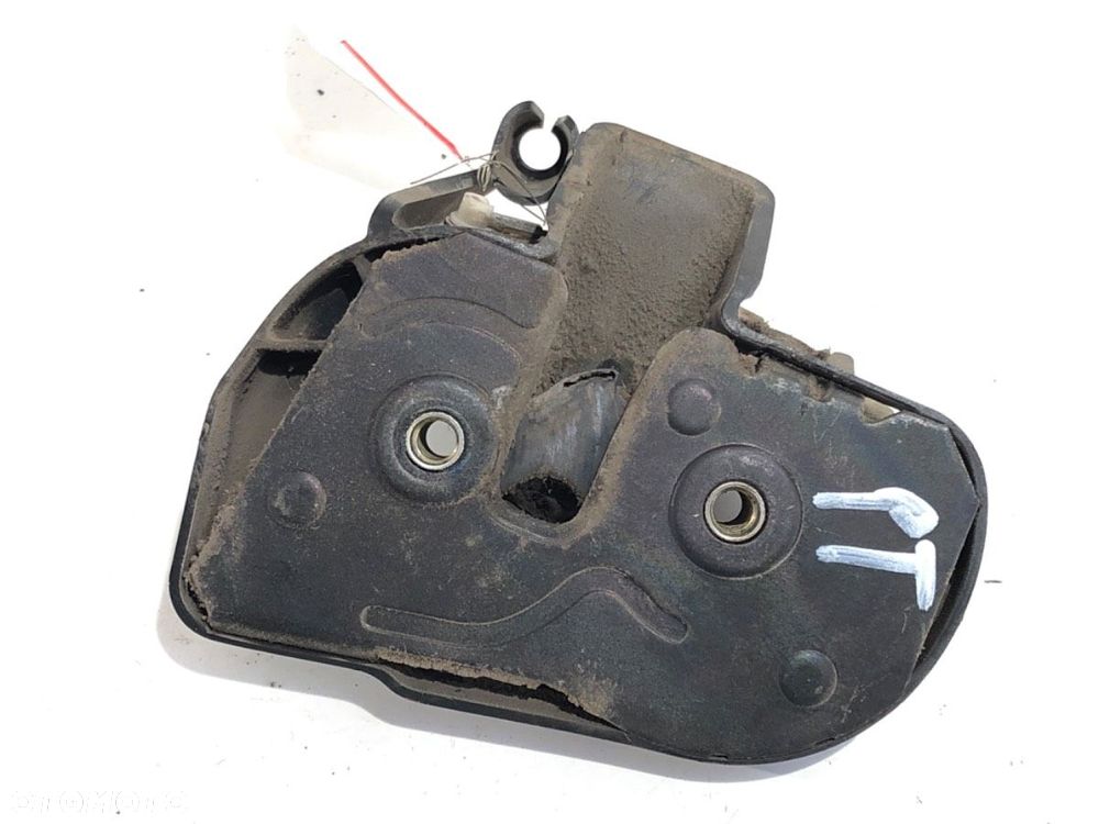 ZAMEK DRZWI PRAWY TYŁ  VW CADDY III Nadwozie pełne/minivan (2KA, 2KH, 2CA, 2CH) 2004 - 2015 1.6 75 - 1