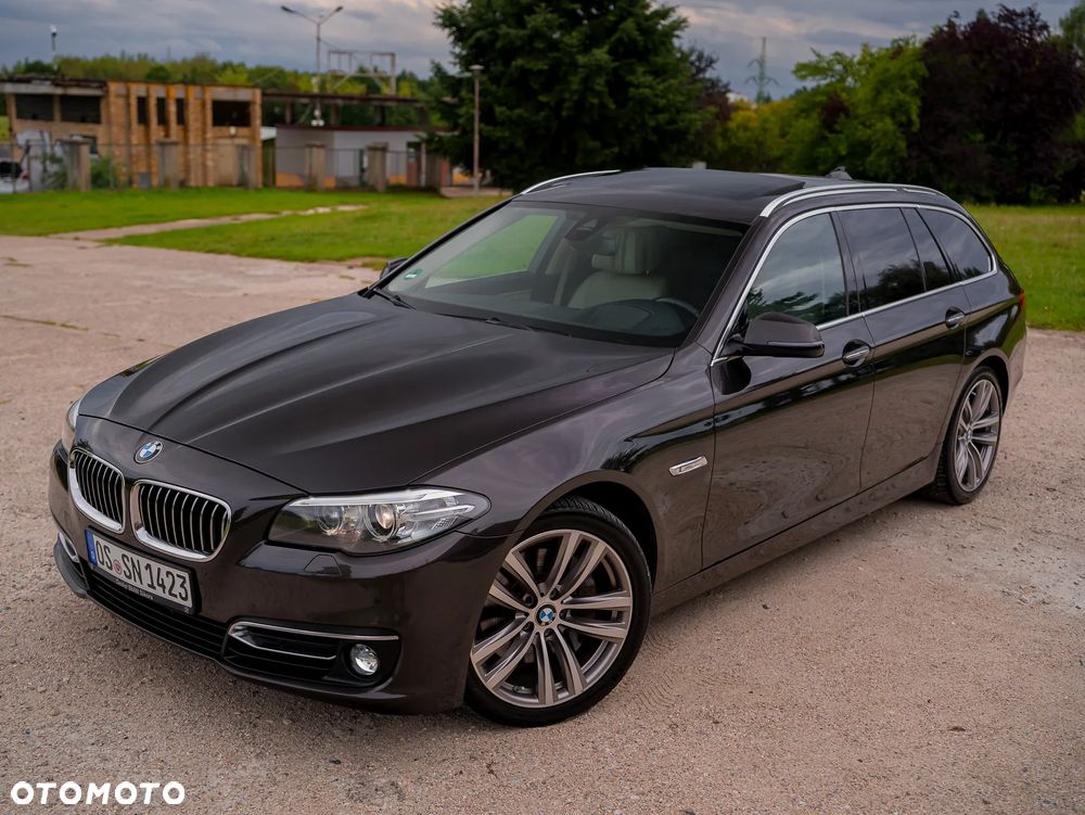 BMW Seria 5 525d xDrive Sport-Aut Luxury Line - 13