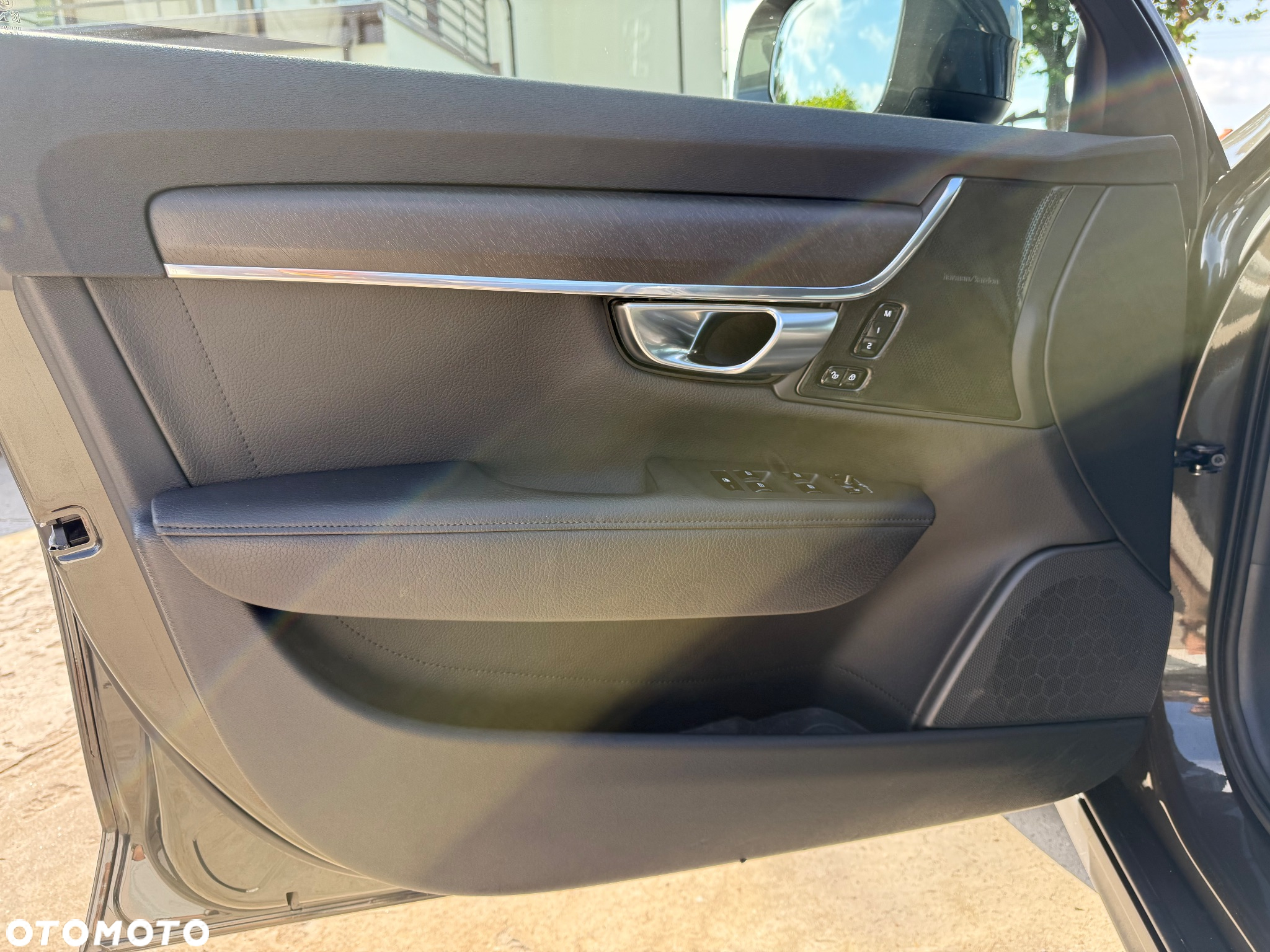 Volvo V90 Cross Country D4 AWD Geartronic Pro - 11