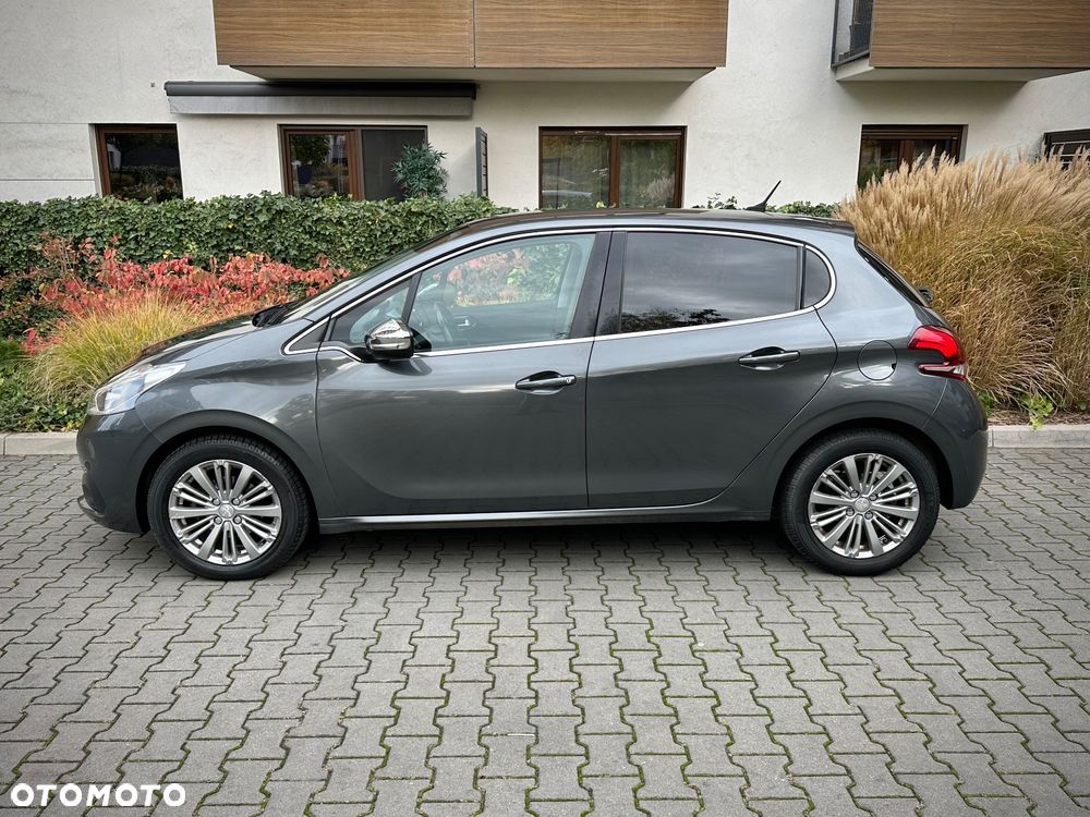 Peugeot 208 1.2 PureTech Allure S&S - 32