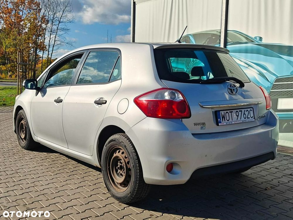 Toyota Auris - 3
