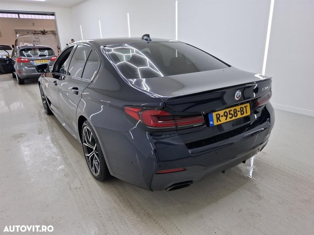 BMW Seria 5 530e Aut. M Sport Edition - 5