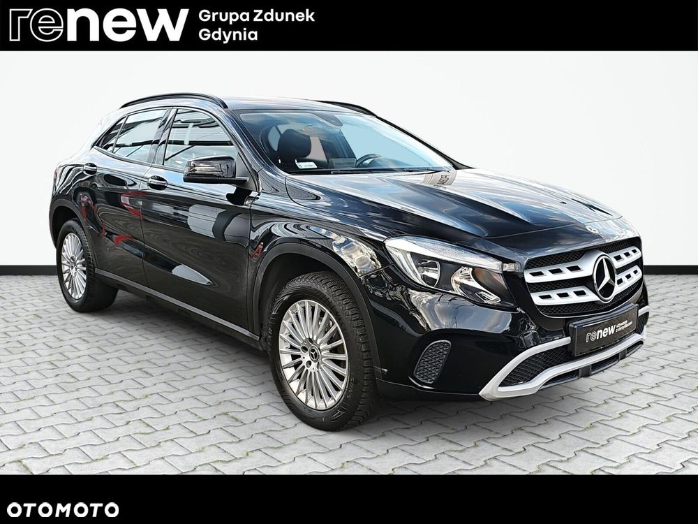 Mercedes-Benz GLA - 3
