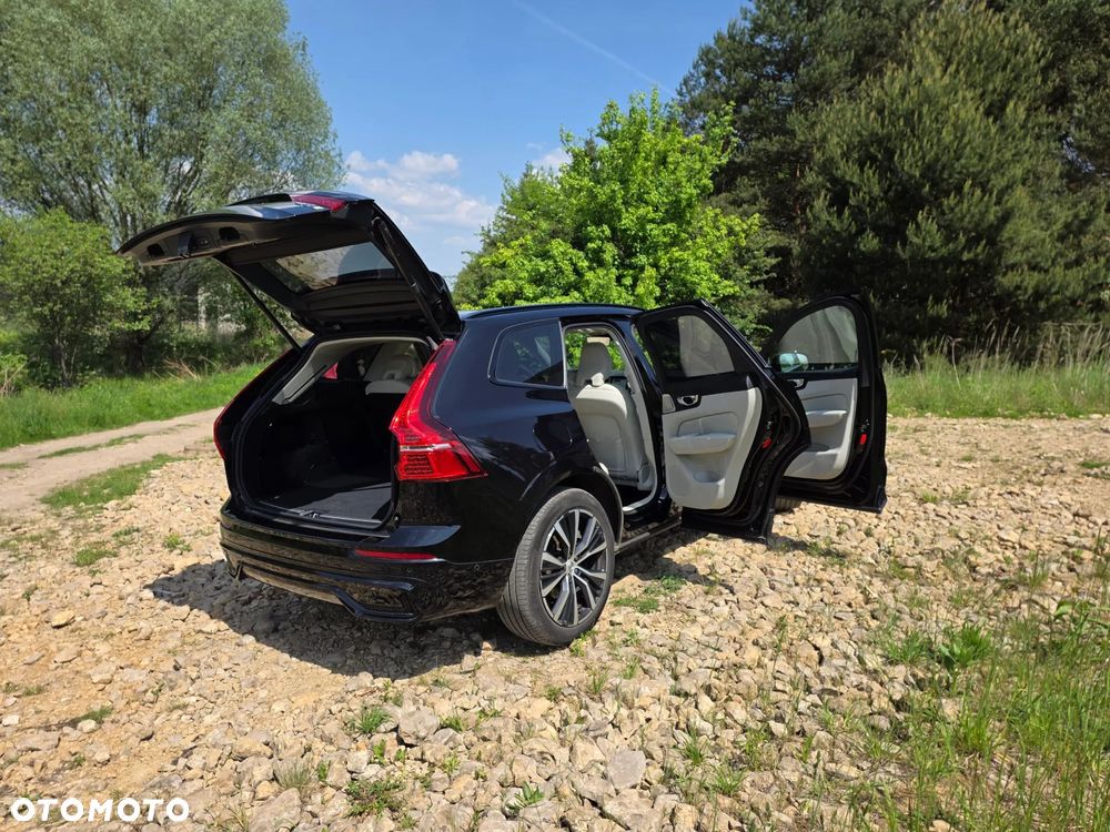 Volvo XC 60 B5 B AWD Ultra Dark - 8