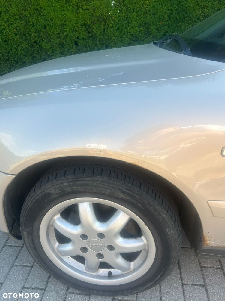 Audi A4 Limousine - 10