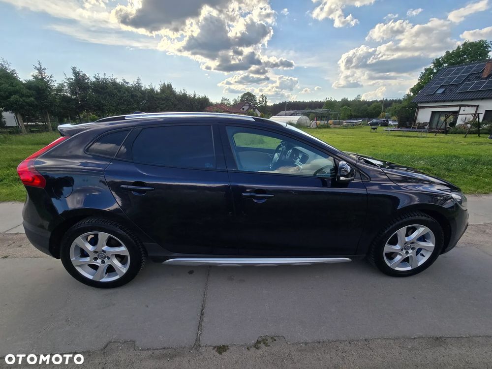 Volvo V40 D4 Geartronic Summum - 6