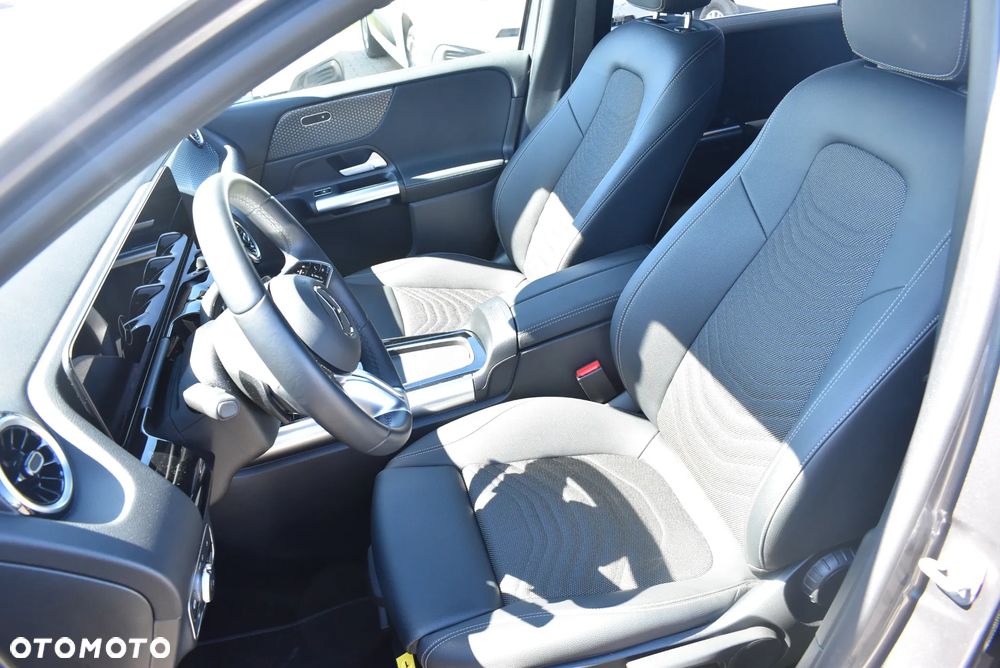 Mercedes-Benz Klasa B 200 d 8G-DCT - 12