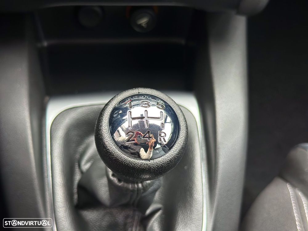 Citroën C4 1.6 HDi Attraction - 13