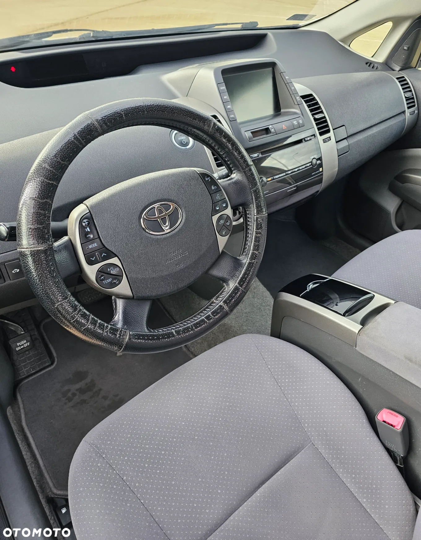 Toyota Prius - 10