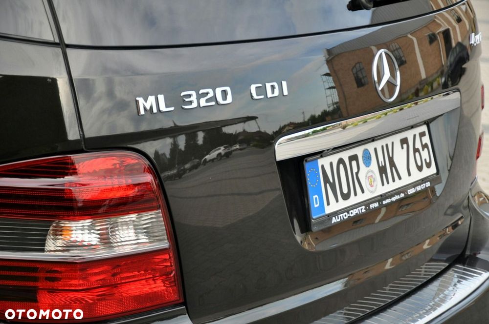 Mercedes-Benz ML - 16