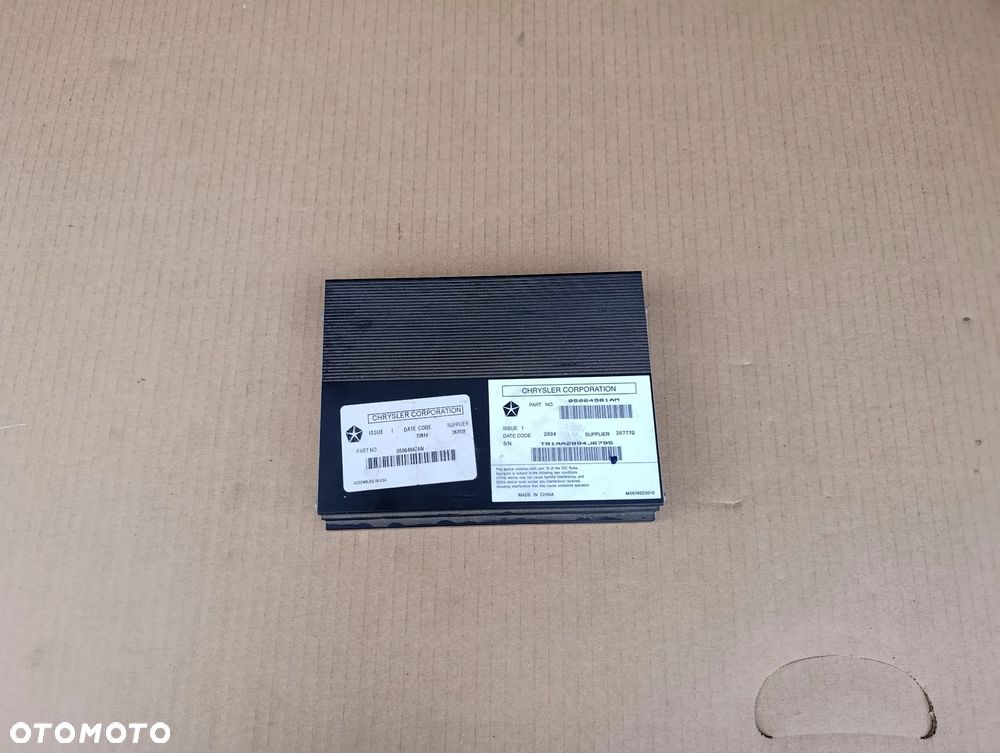 FIAT FREEMONT WZMACNIACZ 05064981AM - 1