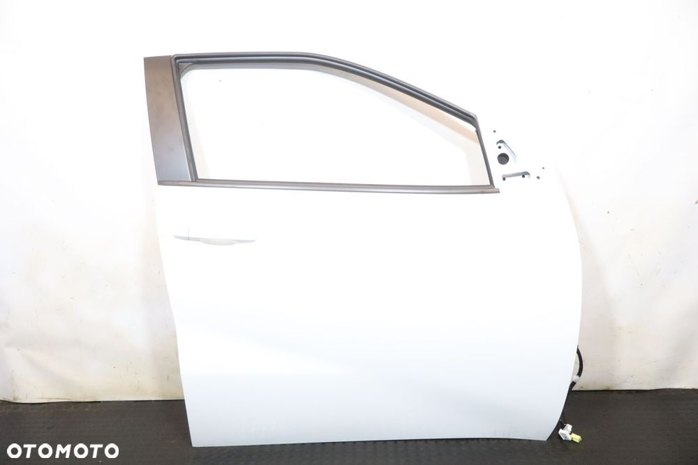 DRZWI PRAWY PRZÓD TOYOTA AYGO X 040 HATCHBACK - 1