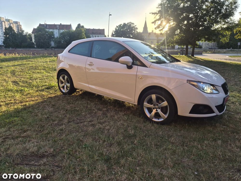 Seat Ibiza SC 1.4 16V SUN - 7