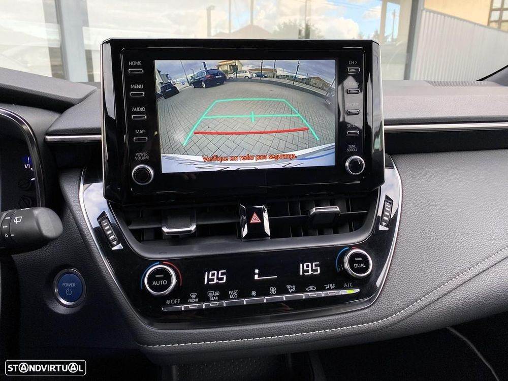 Toyota Corolla Touring Sports 1.8 Hybrid Comfort - 14