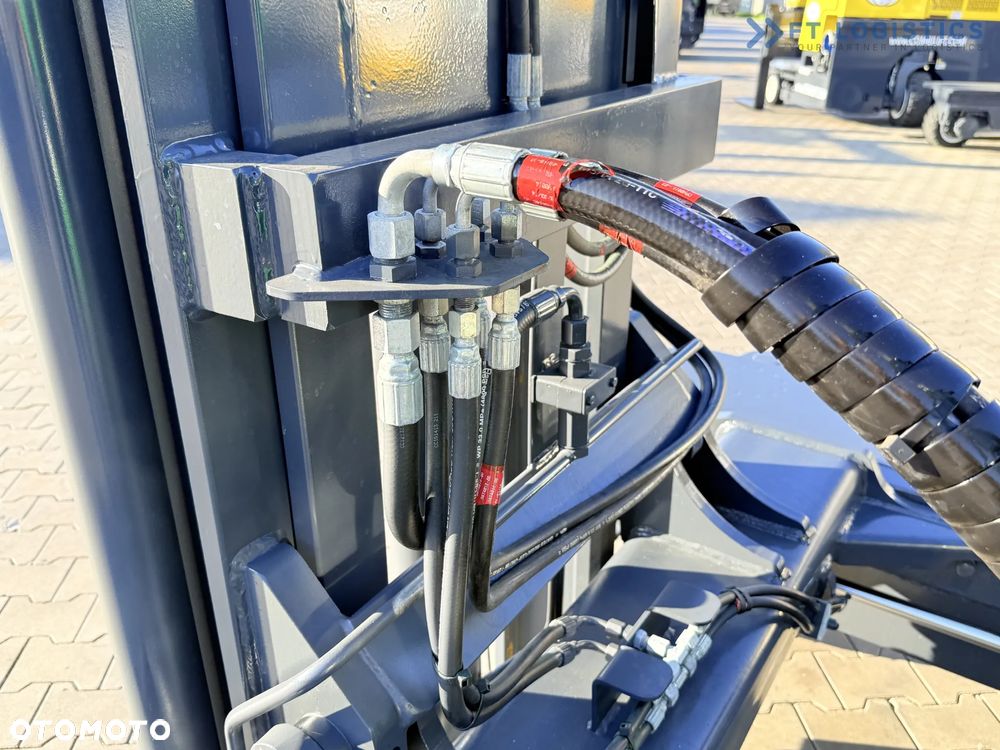Combilift WÓZEK CZTEROKIERUNKOWY - WIELOKIERUNKOWY / C4000 / DIESEL / DUPLEX 4100MM / WOLNY SKOK / PRZESUW WIDEŁ / PEŁNA KABINA / STAN IDEALNY / Szeroka oferta wózków czterokierunkowych i bocznych, dopasowanych do różnorodnych potrzeb i zastosowań - 30