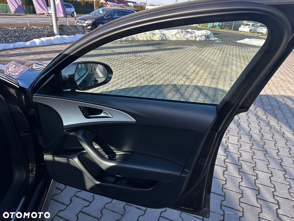 Audi A6 Avant 2.0 TDI quattro S tronic - 11