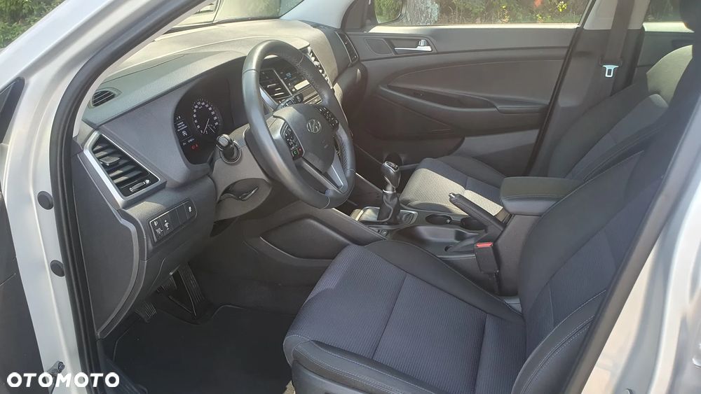 Hyundai Tucson blue 1.7 CRDi 2WD Passion - 9