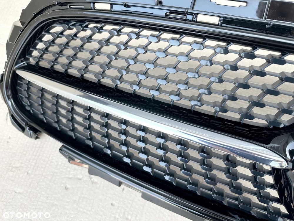 ATRAPA GRILL Mercedes E-klasa W213 W238 Lift - AMG - 6