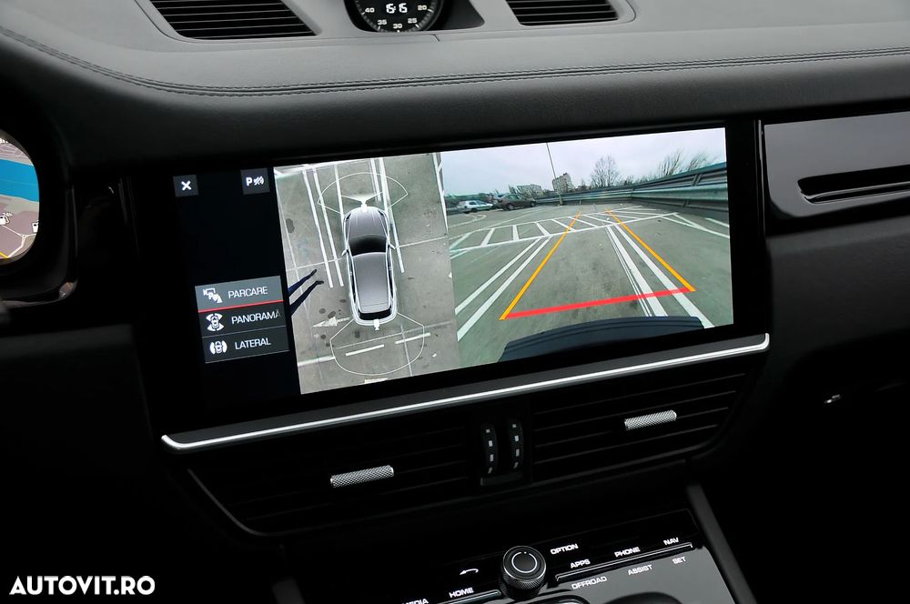 Porsche Cayenne - 10