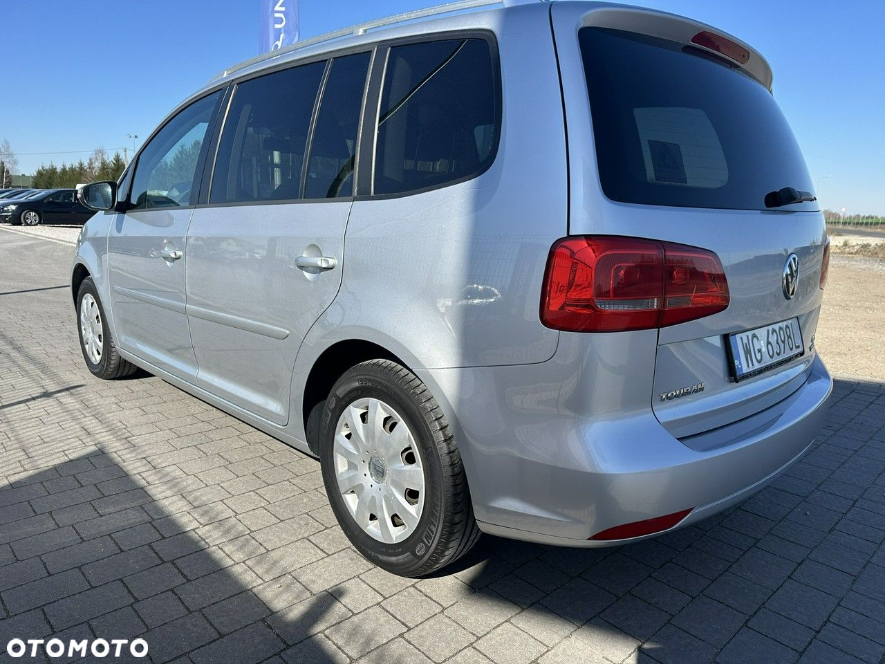 Volkswagen Touran - 4