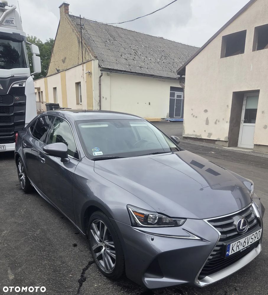 Lexus IS - 20