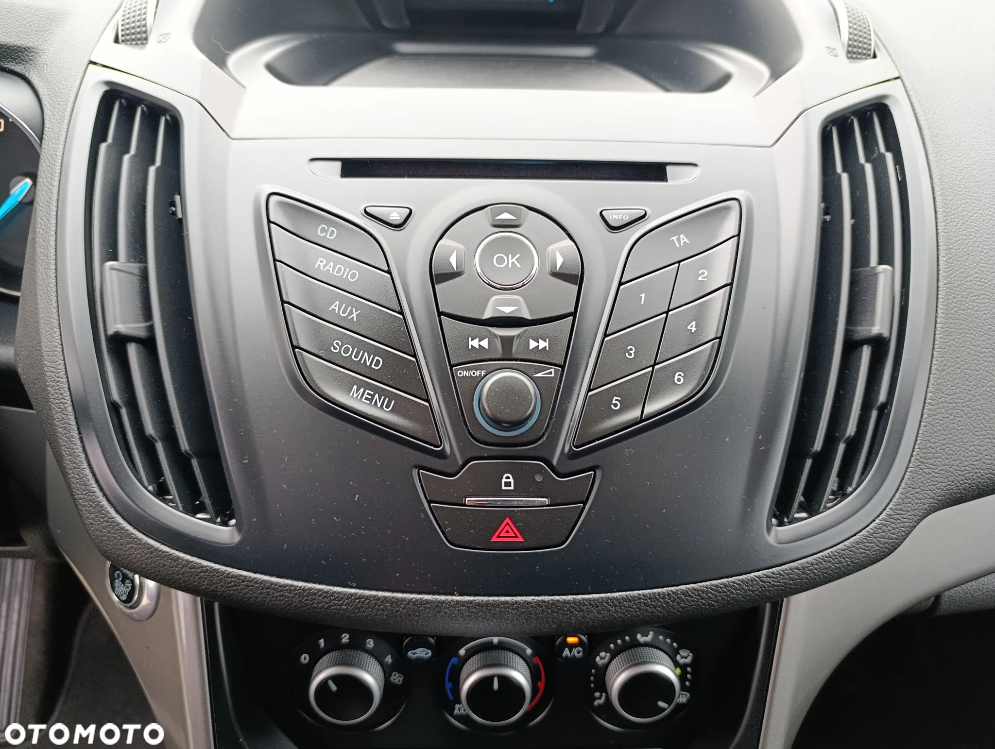 Ford Kuga 1.5 EcoBoost 4WD Trend - 21