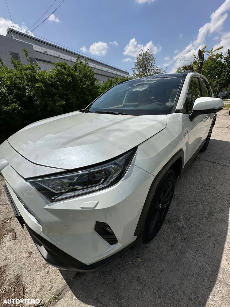 Toyota RAV4 - 16