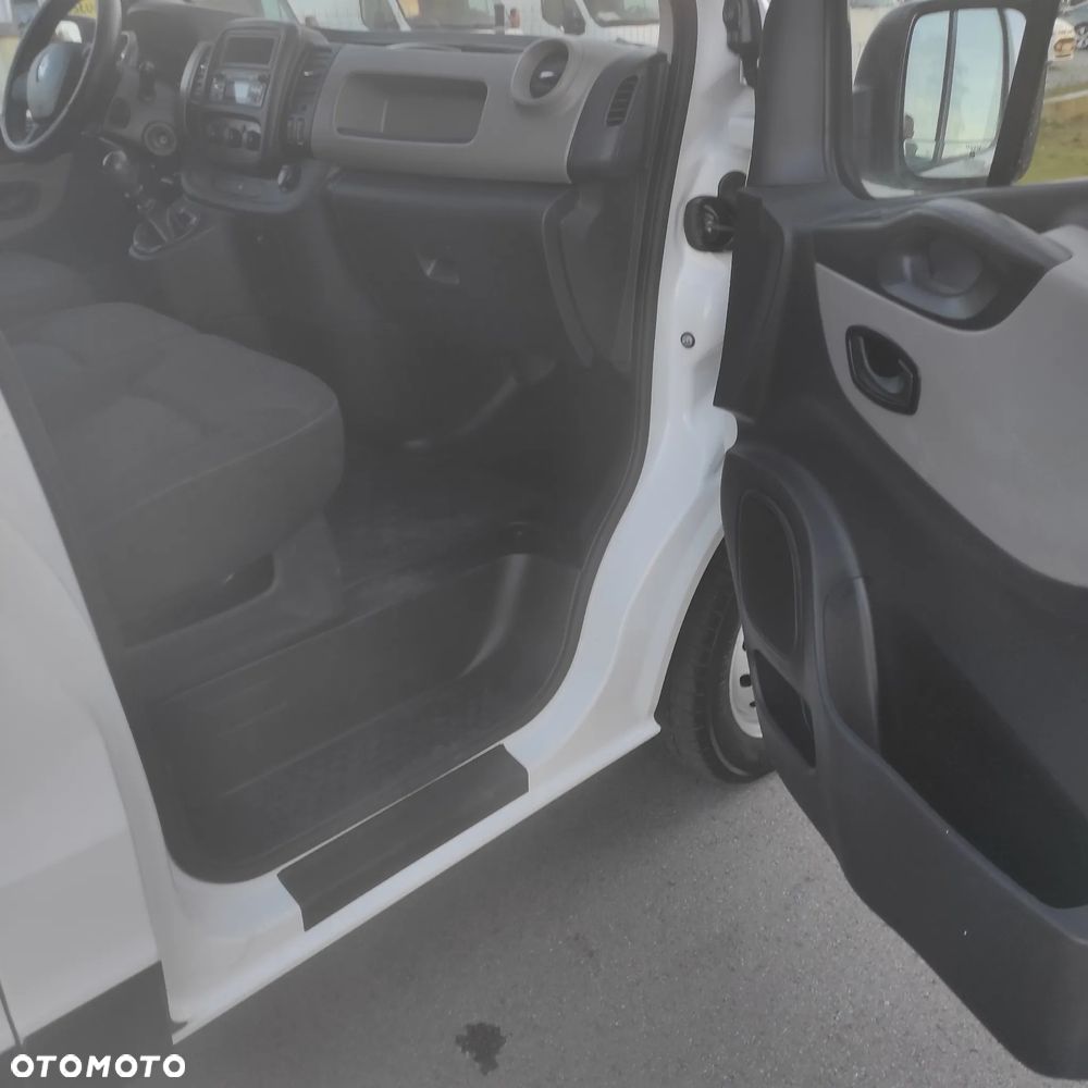 Renault Trafic - 13