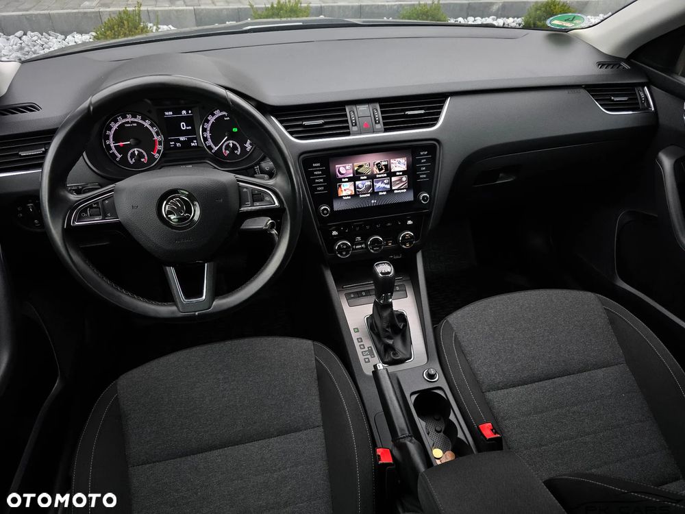 Skoda Octavia 2.0 TDI 4x4 DSG Soleil - 25