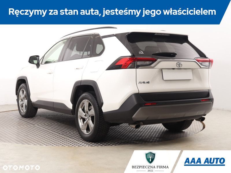 Toyota RAV4 - 6