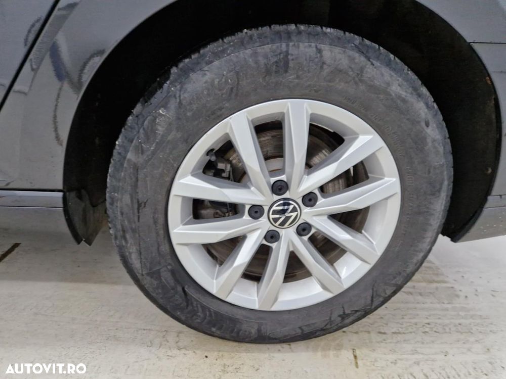 Volkswagen Passat 2.0 TDI DSG Comfortline - 11