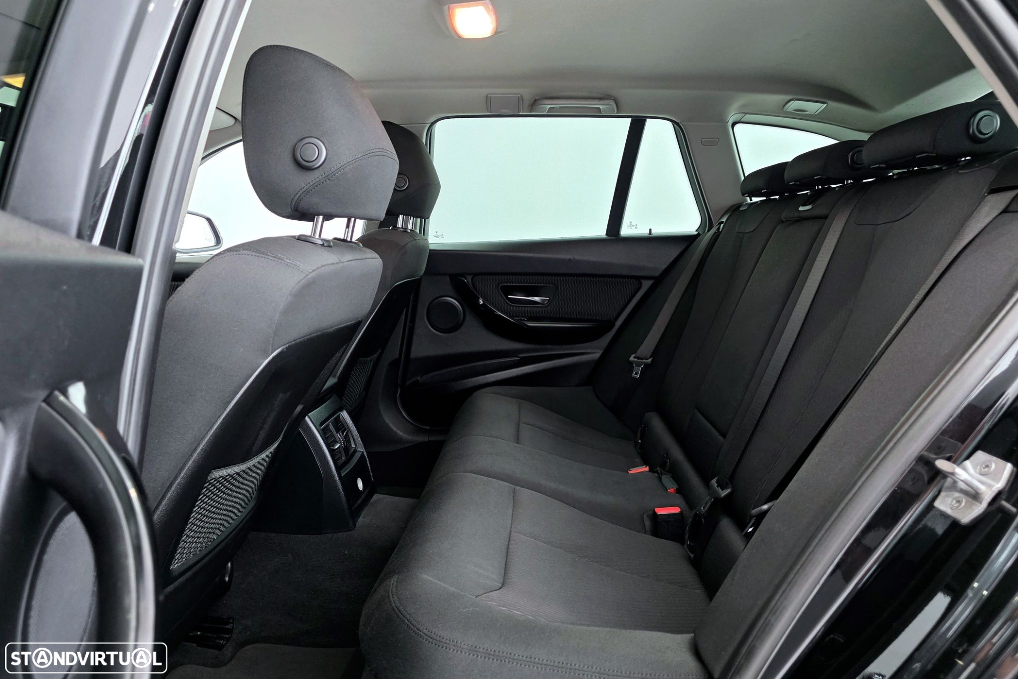 BMW 320 d Touring Aut. Advantage - 9