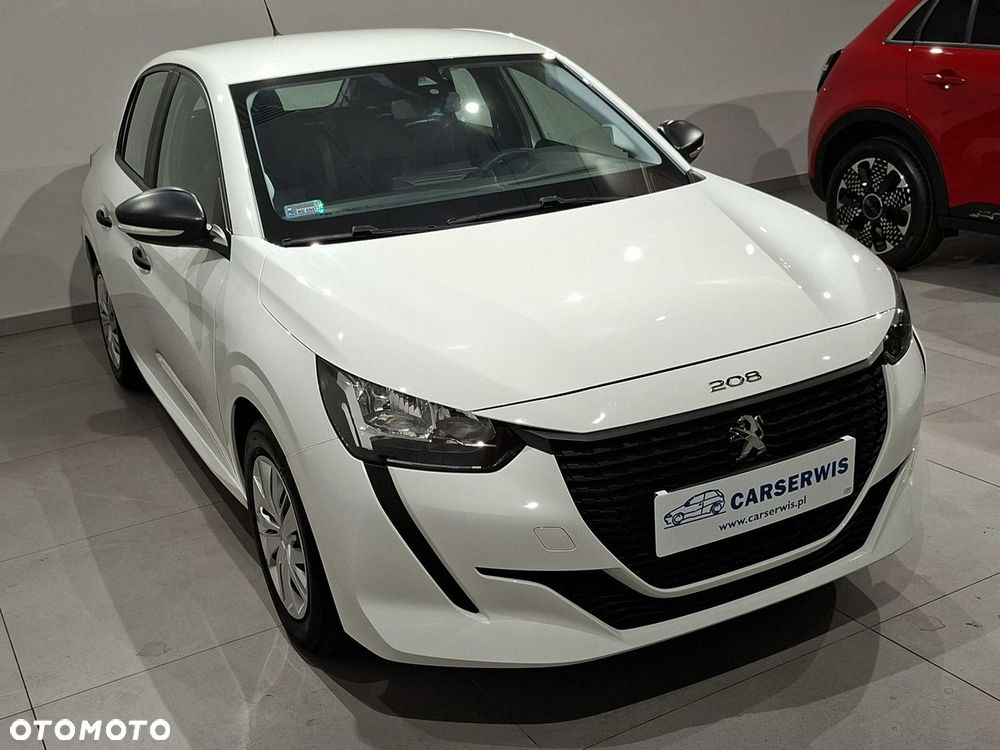 Peugeot 208 - 8