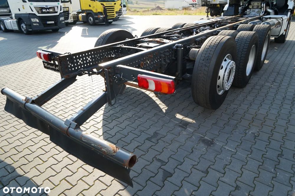 Mercedes-Benz AROCS 3248 / 8X4 / TRIDEM / RAMA POD ZABUDOWE 8 M / OŚ SKRETNA I PODNOSZONA / RETARDER - 15