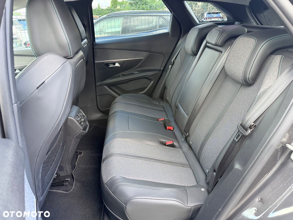 Peugeot 3008 225 e-EAT8 Allure - 16