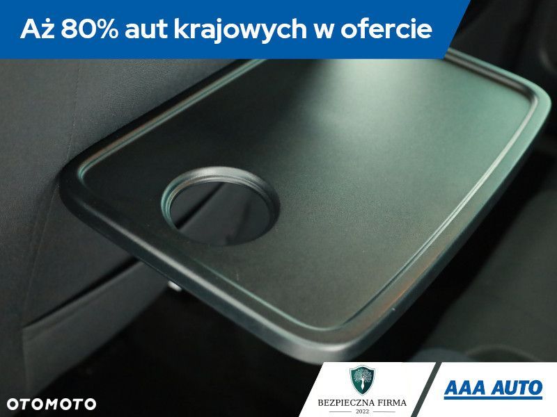 Volkswagen Golf Plus - 10